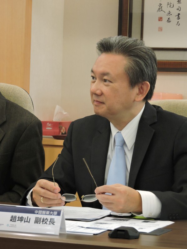 趙坤山副校長對台灣發展先端癌症放療研究深具信心。