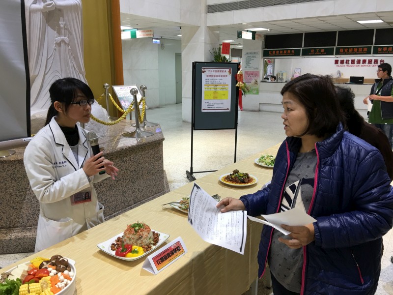 北港媽祖醫院營養科推出的六道猴彩頭年菜。