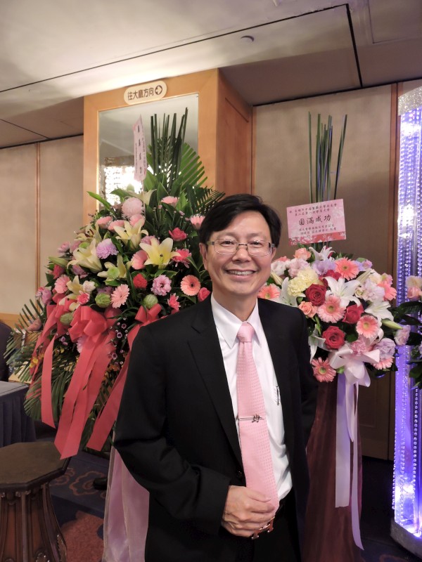 高雄校友會新任理事長蕭瑞榮醫師。
