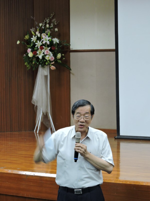黃榮村講座教授推崇葉金川擘劃推動臺灣全民健保，已然成為國際間爭相學習的對象。 