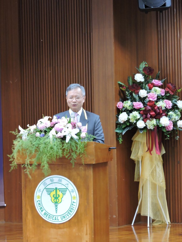 林昭庚董事代表蔡長海董事長致歡迎詞。