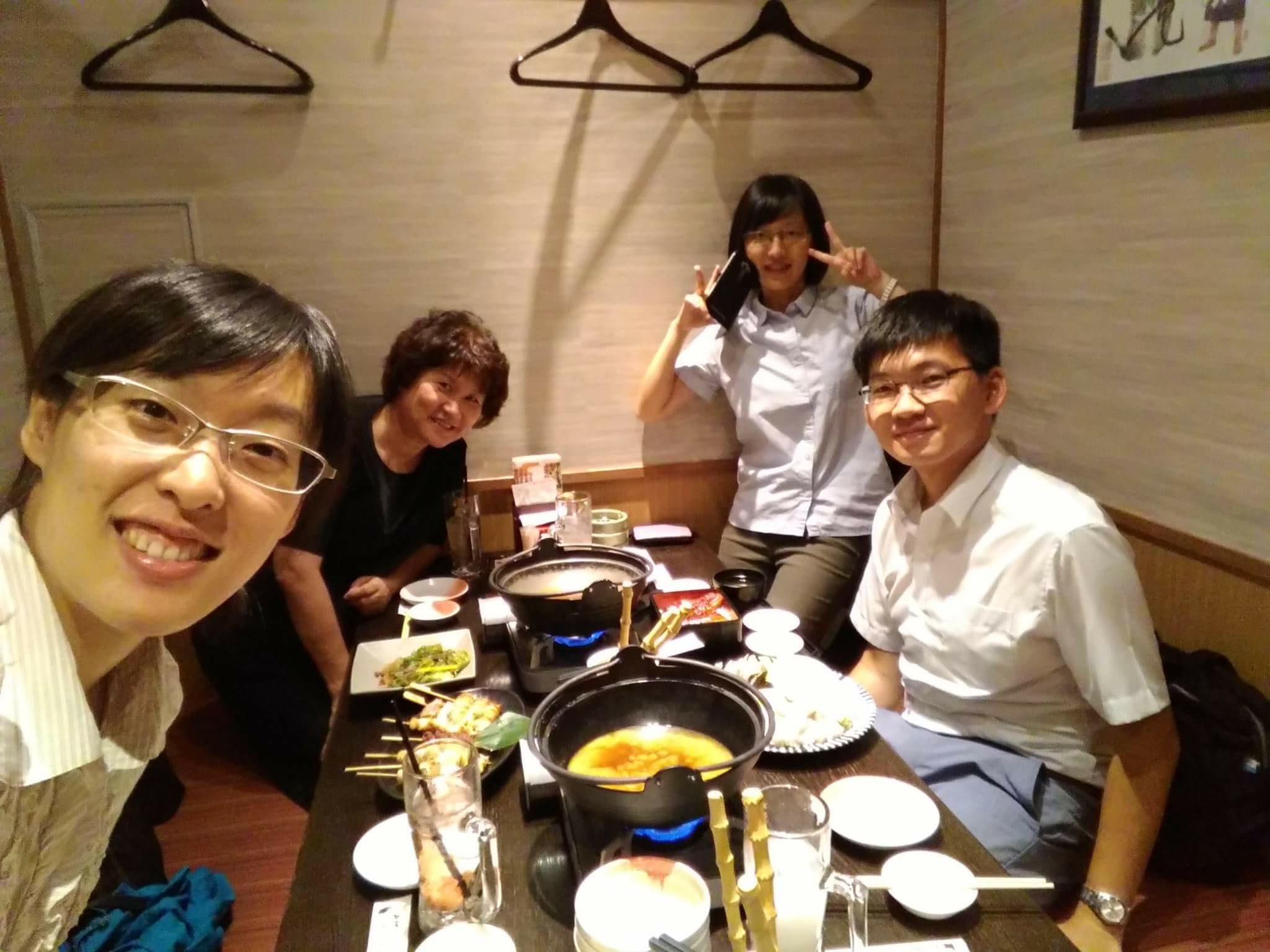 與牙醫系同學們於相撲主題餐廳聚餐