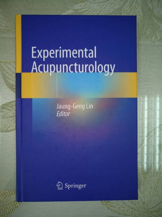 
	國際知名出版集團Springer Nature發行的《實驗針灸學》英文版
