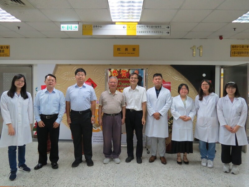
	中國醫藥大學林昭庚講座帶領的跨校合作研究團隊
